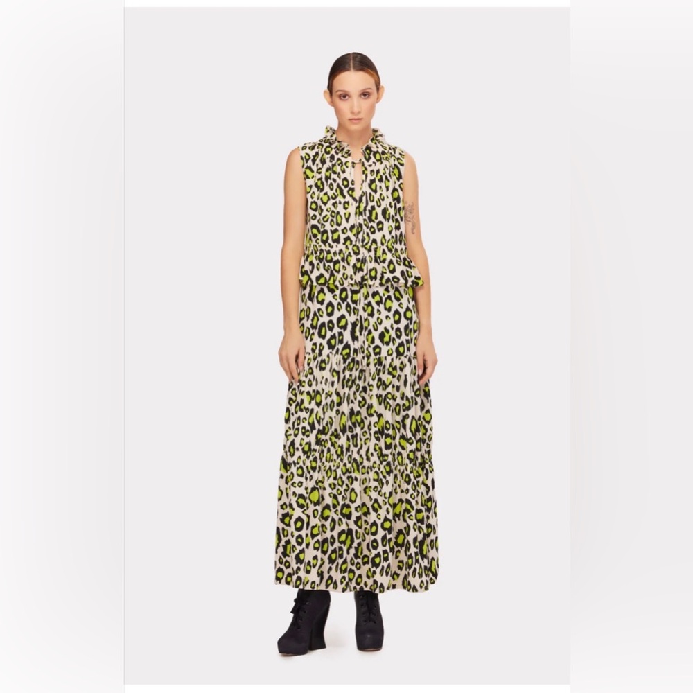 Vibrant Leopard Print Maxi Dress